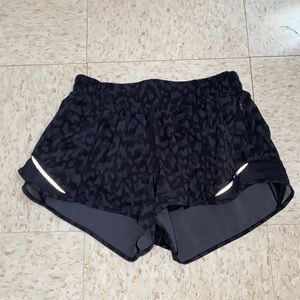 Lululemon hotty hot shorts
